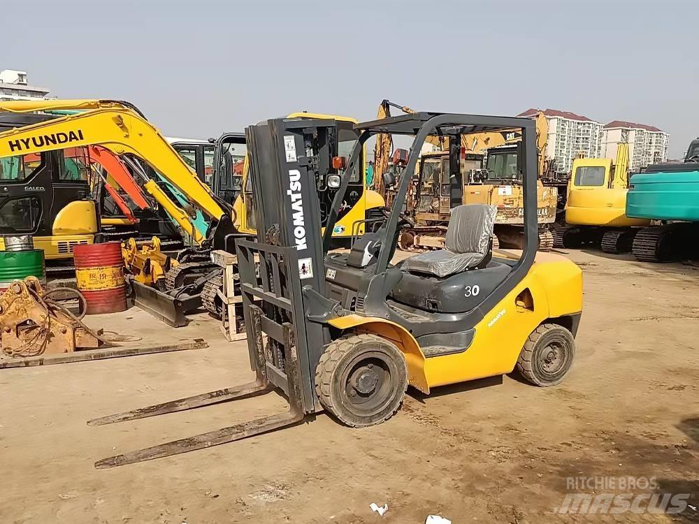 Komatsu FD 30 T-16 Dizelski viličarji
