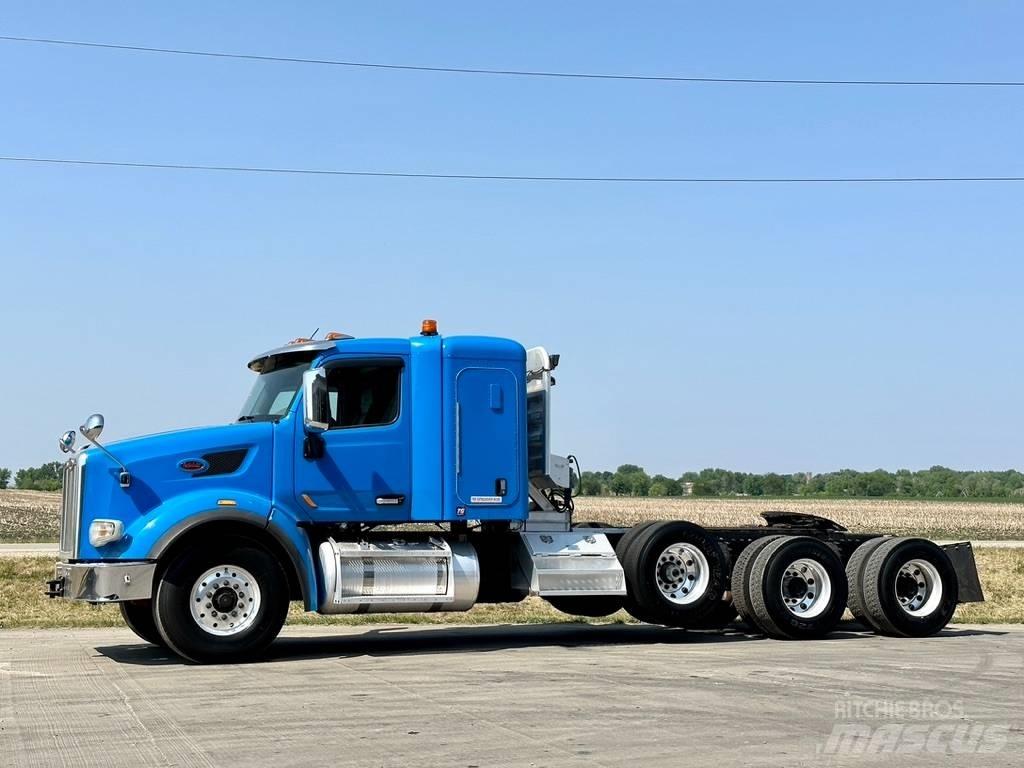 Peterbilt 567 Vlačilci