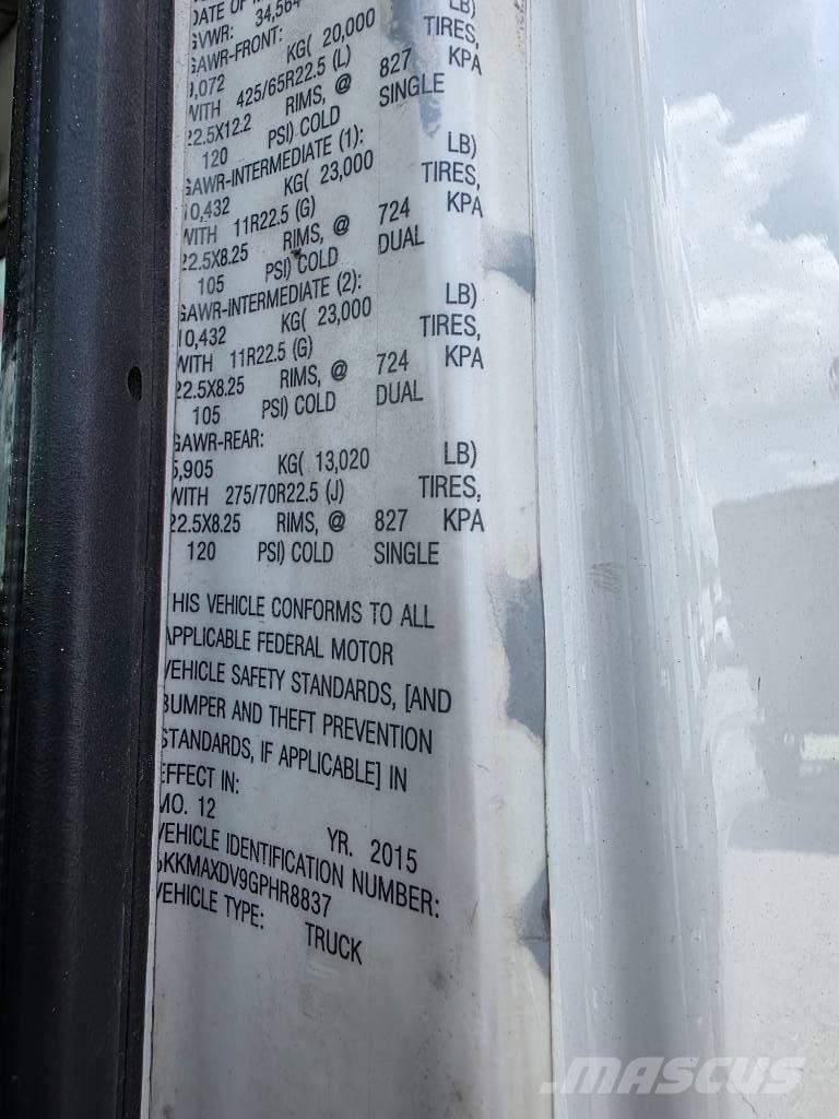 Western Star 4700 SB Vlačilci