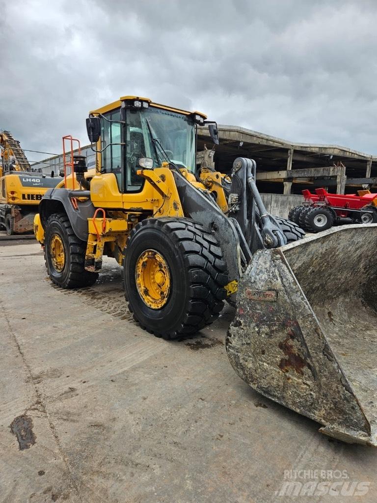 Volvo L 110 H Kolesni nakladalci