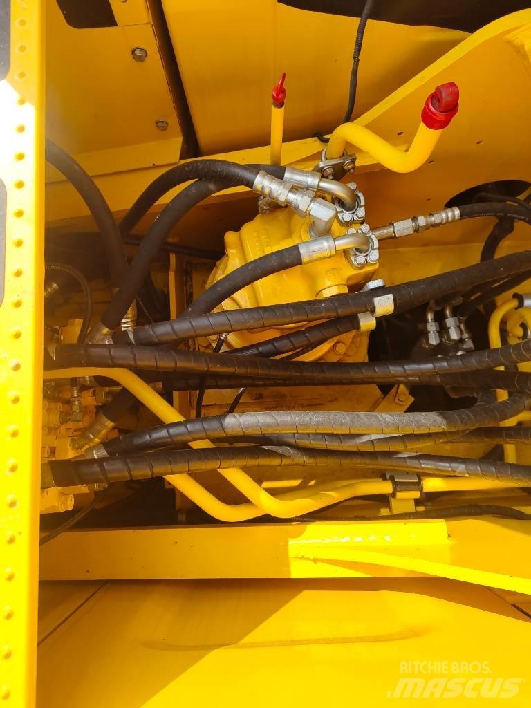 Komatsu PC 200 Bagri goseničarji
