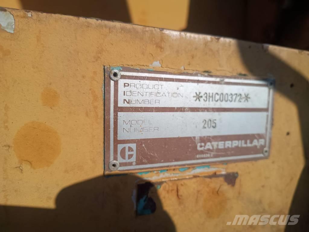 CAT 205LC Bagri goseničarji