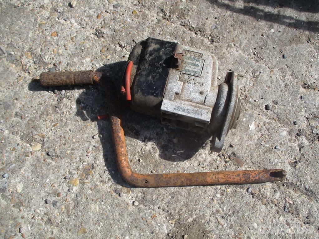 Allis-Chalmers B Traktorji