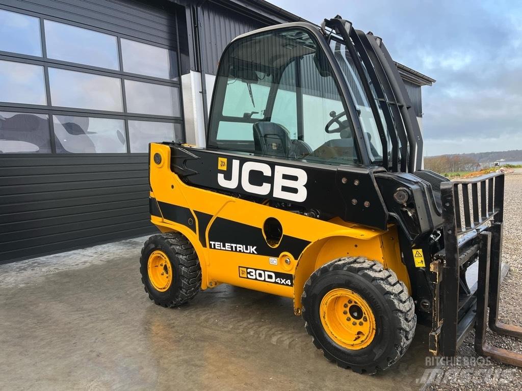 JCB TLT 30 D Teleskopski viličarji