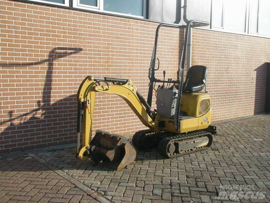 CAT 300.9 Mini bagri <7t