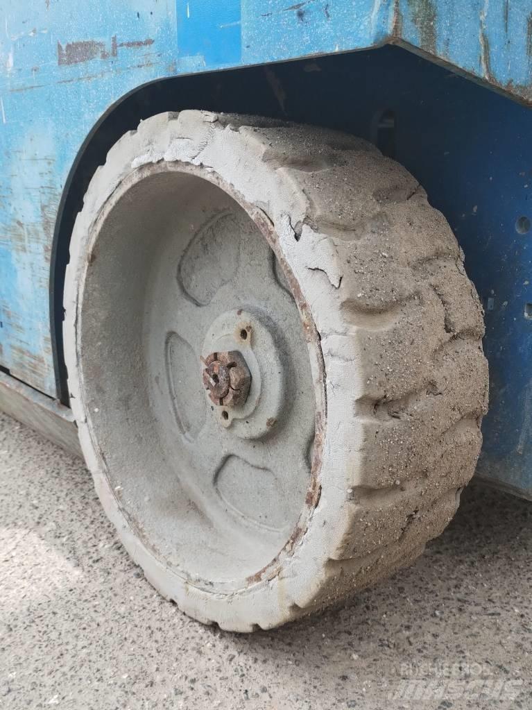 Genie GS 3246 Škarjaste dvižne ploščadi