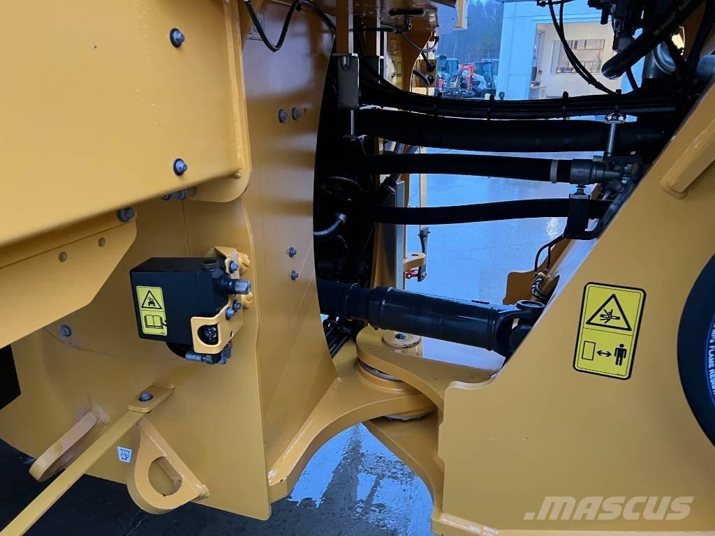 Volvo L 220 H Kolesni nakladalci