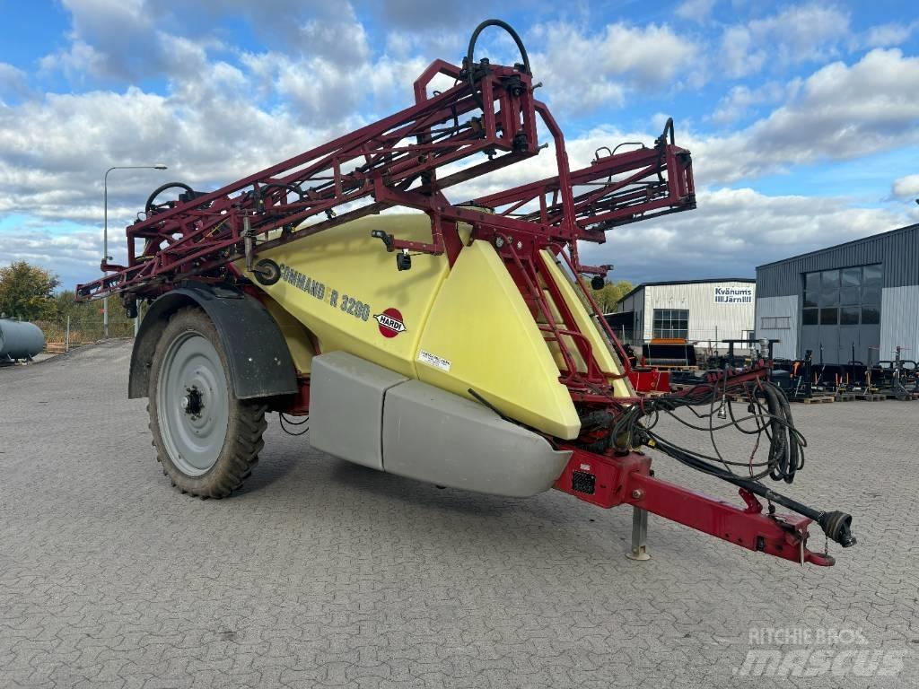 Hardi Commander 3200 Vlečne škropilnice