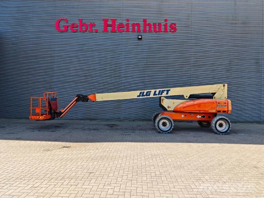 JLG E600 JP Zglobne dvižne ploščadi