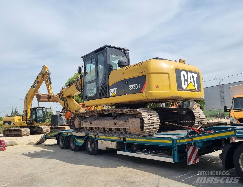 CAT 323 D L Bagri goseničarji
