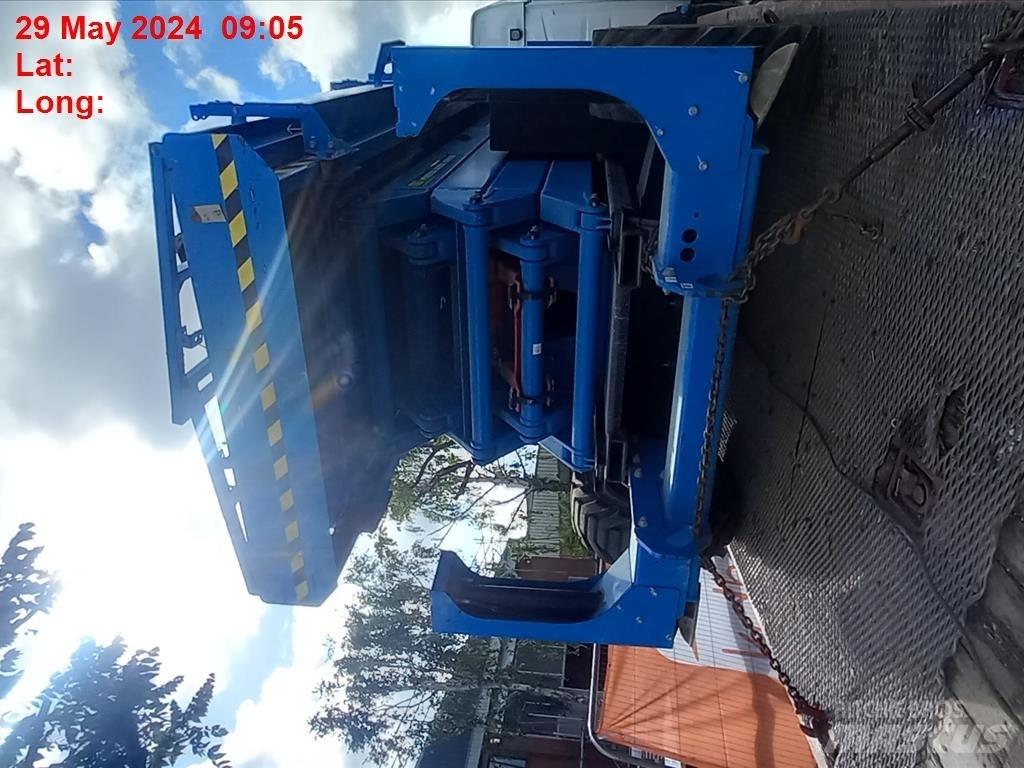 Genie GS 4390 Škarjaste dvižne ploščadi