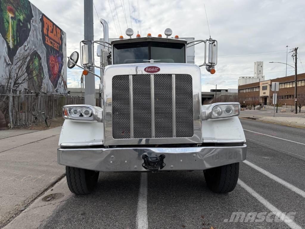 Peterbilt 367 Kiper tovornjaki