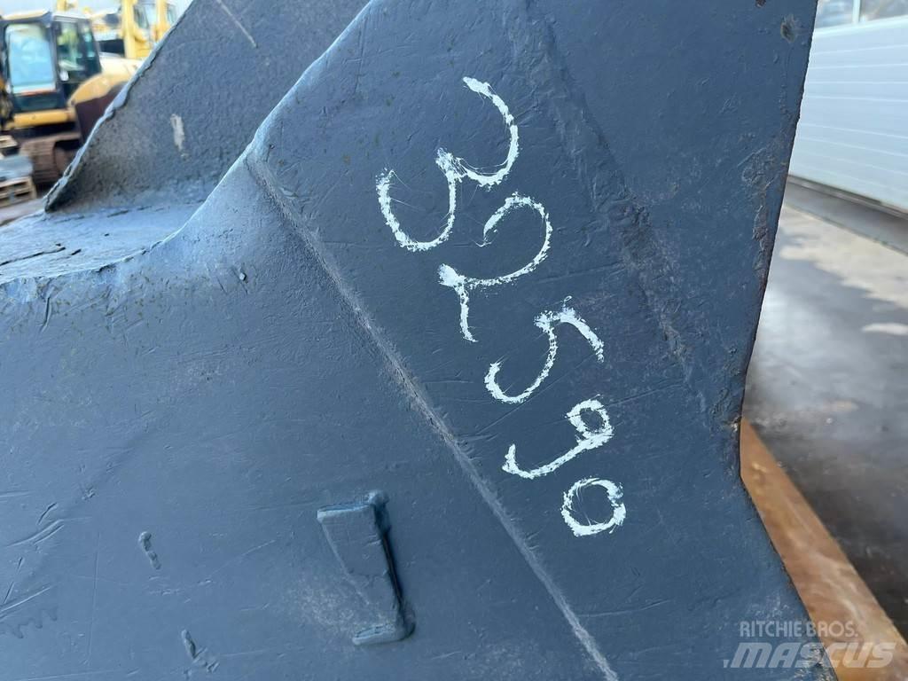 CAT Bucket 950 Žlice
