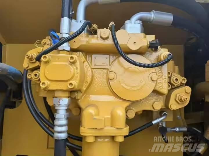 CAT CAT329D2L Midi bagri 7t – 12t