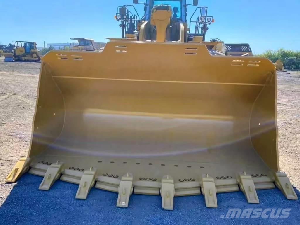 CAT 988 K Kolesni nakladalci