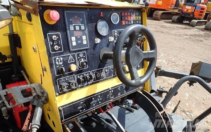 Bomag BF 223 C Asfaltni finišerji