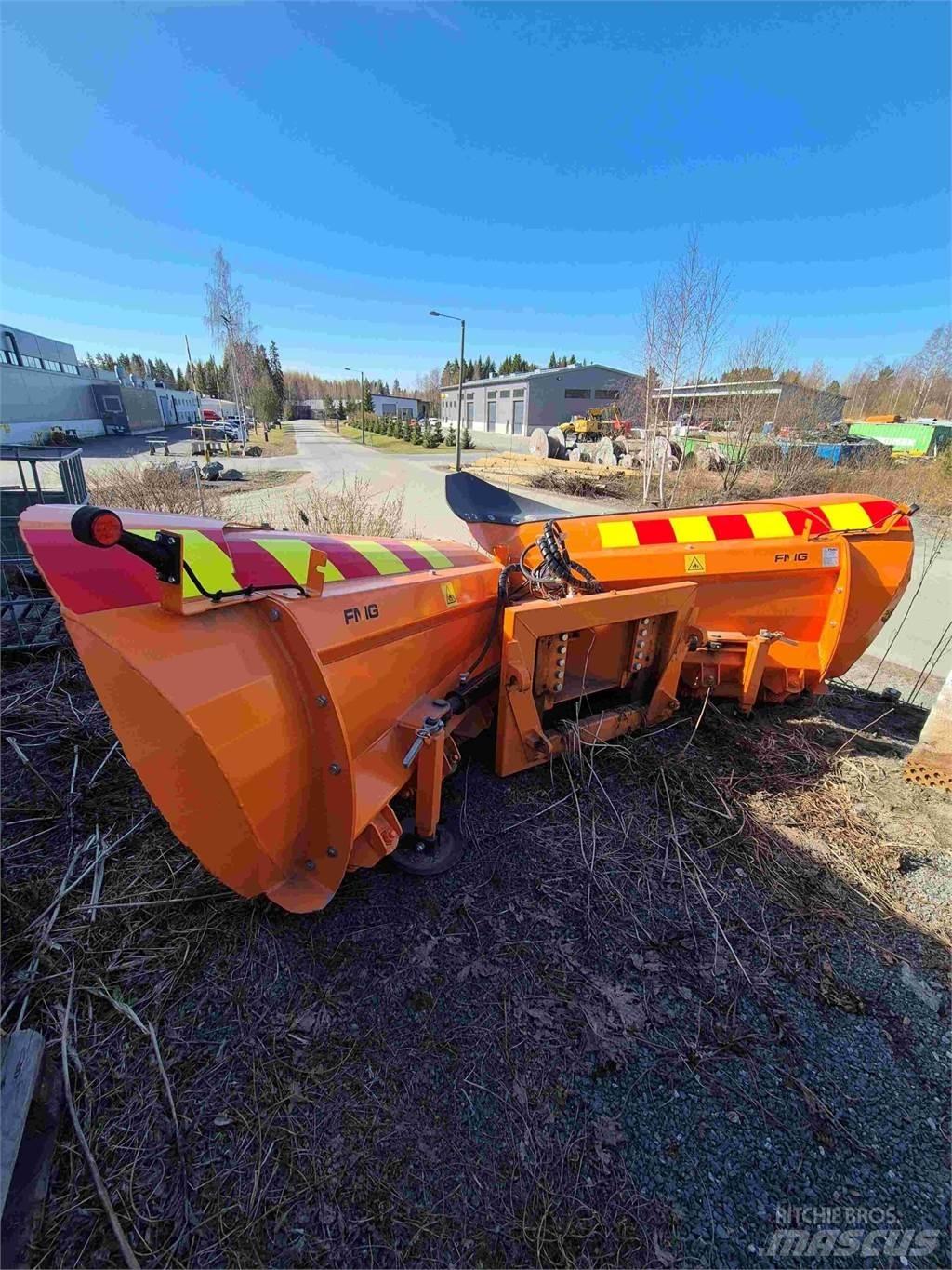 FMG nivelaura 390 Snežne deske in plugi