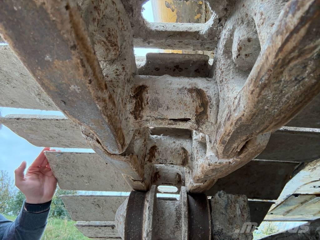 Komatsu PC 210 LC-8 Bagri goseničarji