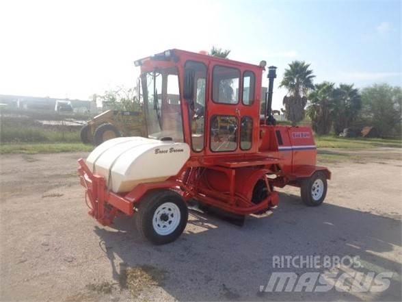 Broce RC350 Cestni pometači