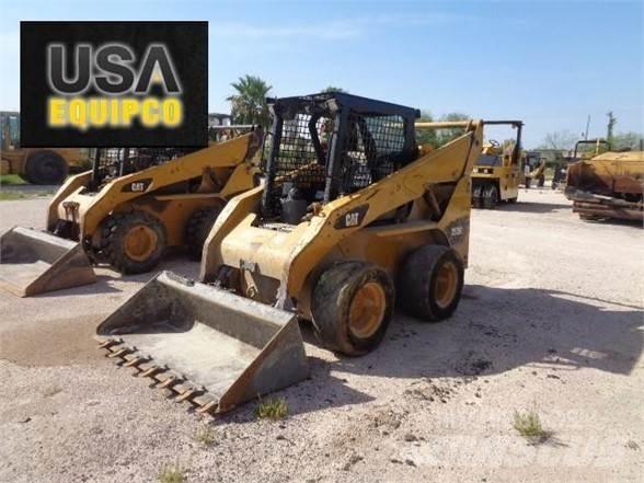 CAT 252B3 Skid steer mini nakladalci
