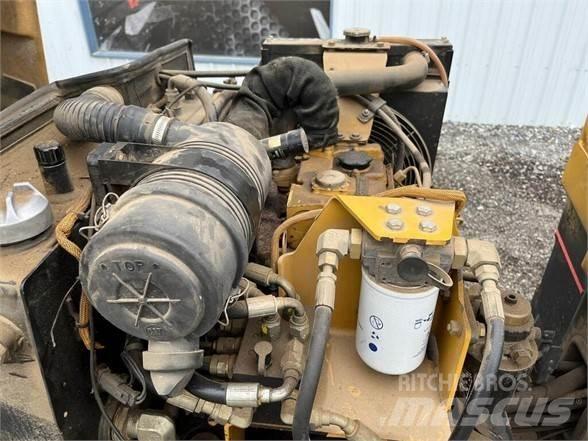 CAT CB-224E Enojni valjarji