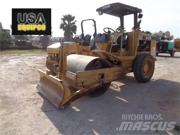 CAT CS-323C Enojni valjarji