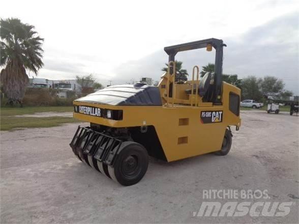 CAT PS-150C Kolesni valjarji s pnevmatikami