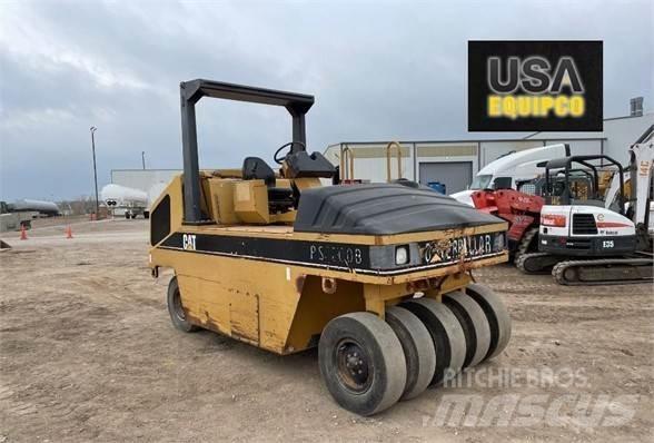 CAT PS-200B Kolesni valjarji s pnevmatikami