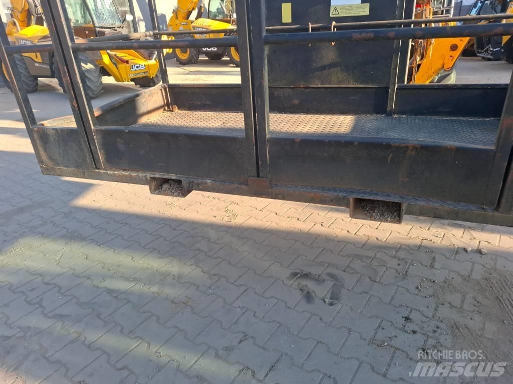 JCB kosz narzędziowy Drugi deli