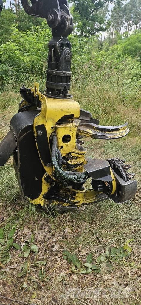 John Deere 1070e Harvesterji