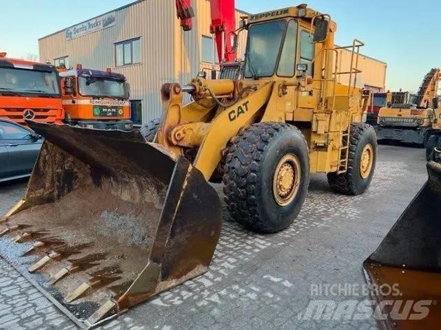 CAT 966D Kolesni nakladalci