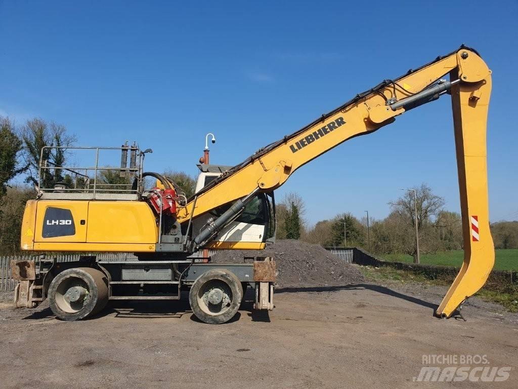 Liebherr LH 30 Bagri za prekladanje primarnih/sekundarnih surovin