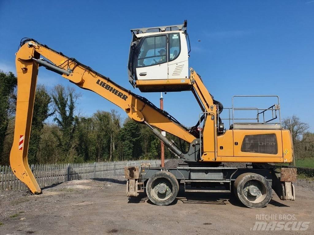 Liebherr LH 30 Bagri za prekladanje primarnih/sekundarnih surovin