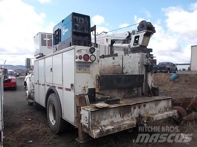 Ford 750 XLT Drugi tovornjaki