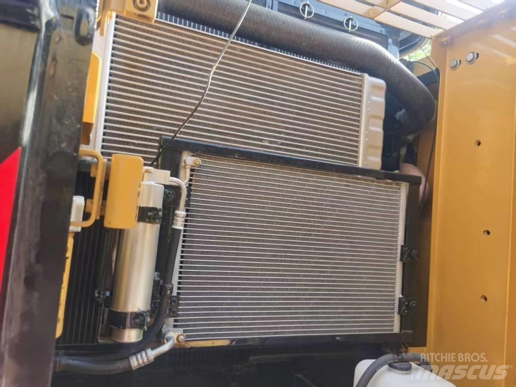 CAT 320d2 Bagri goseničarji