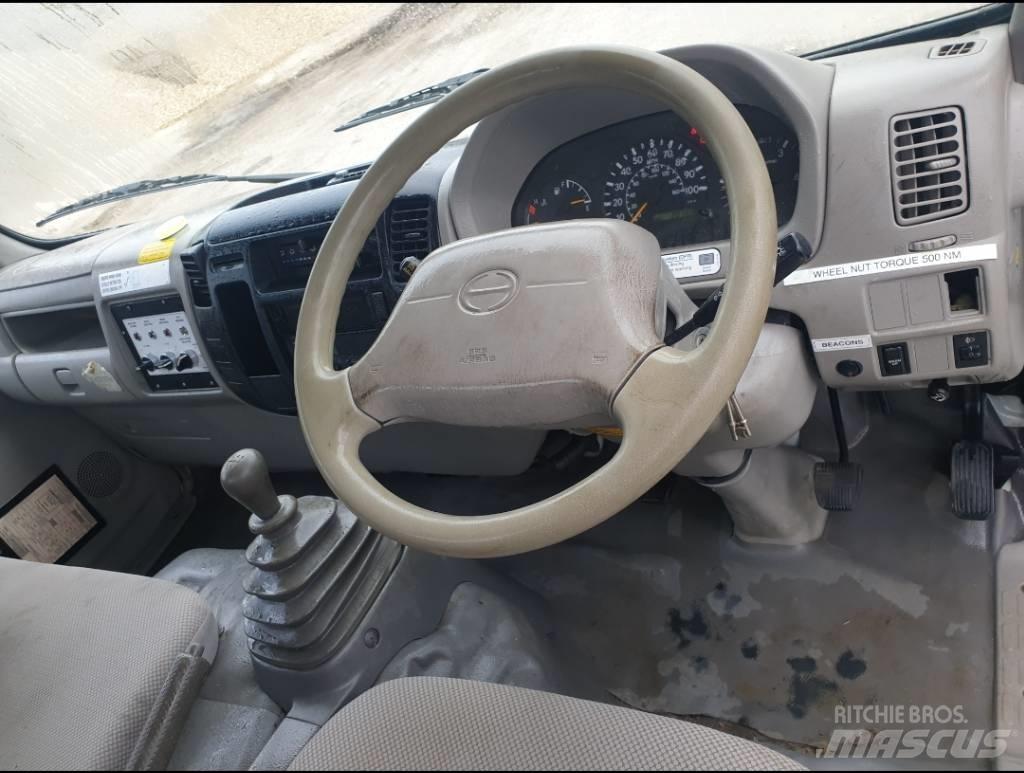 Hino 300 Drugi tovornjaki