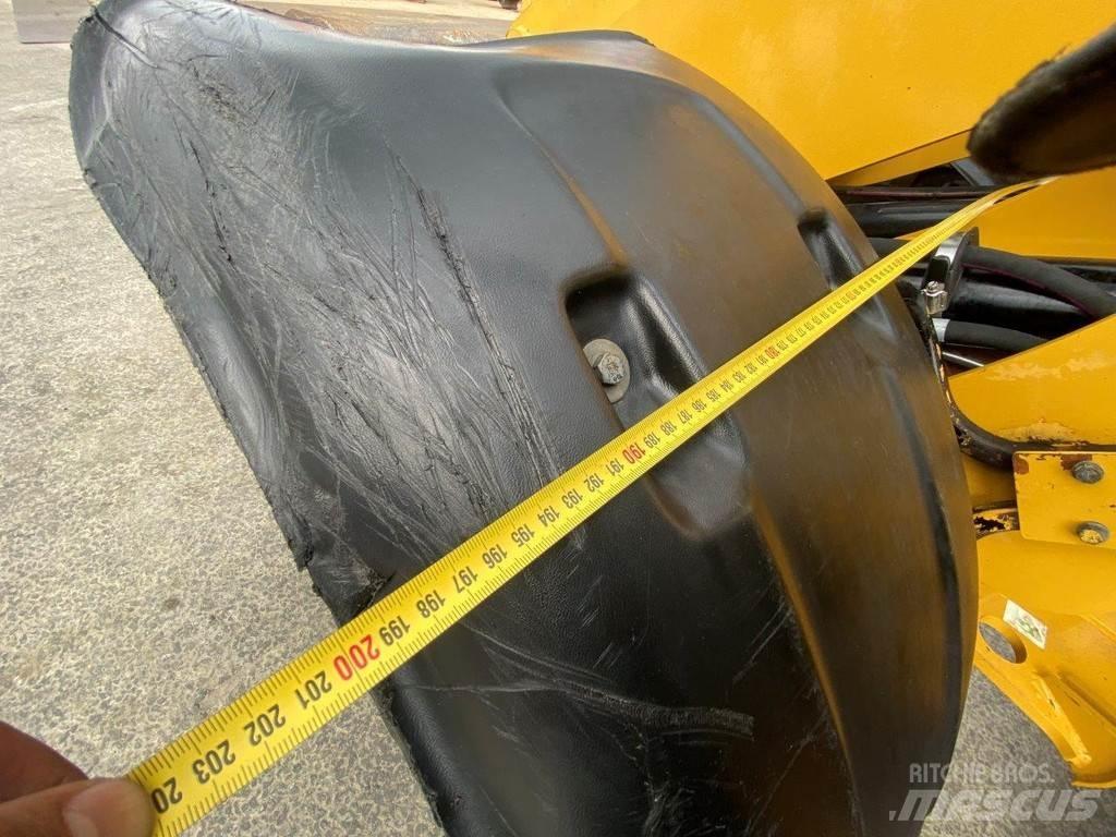 CAT 908 H2 NVT Kolesni nakladalci