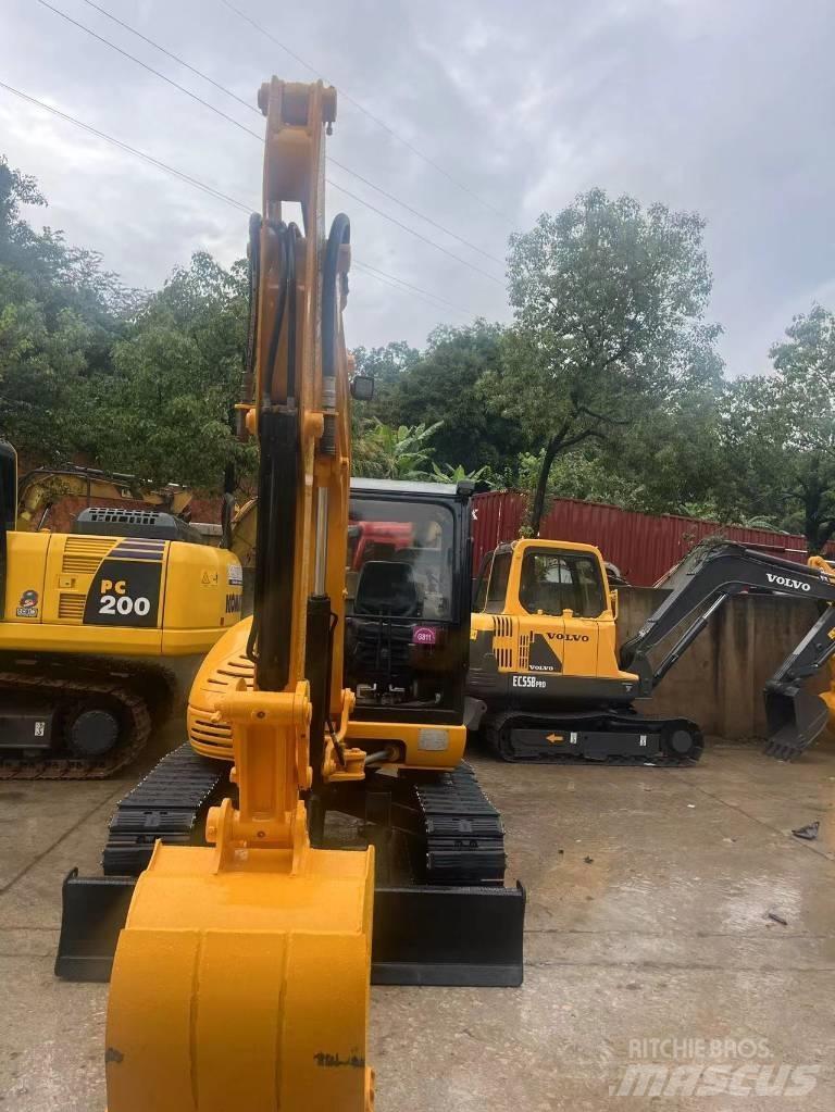 JCB 8050 Bagri goseničarji