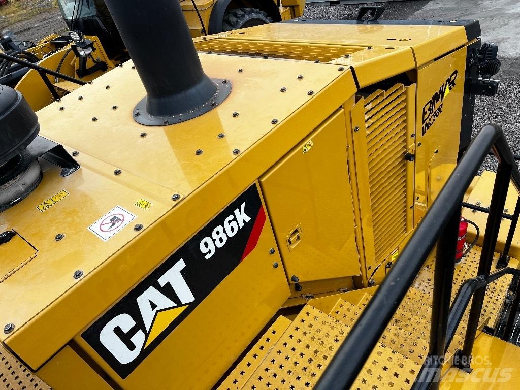CAT 986 K Kolesni nakladalci