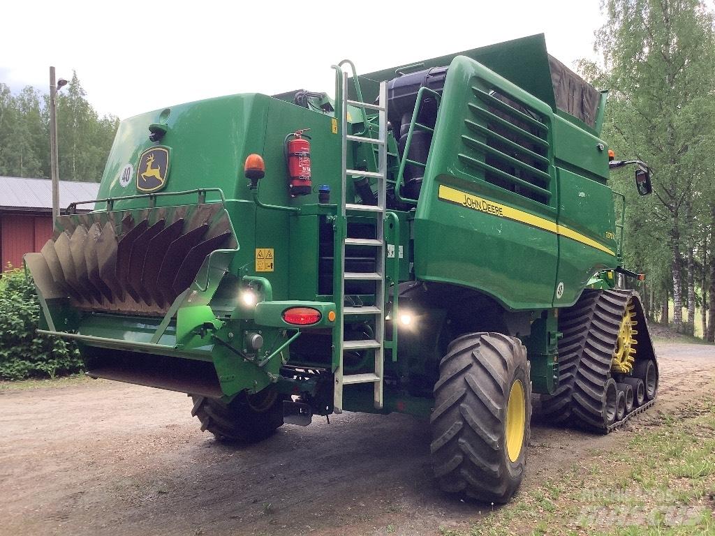 John Deere T 670 Kombajni