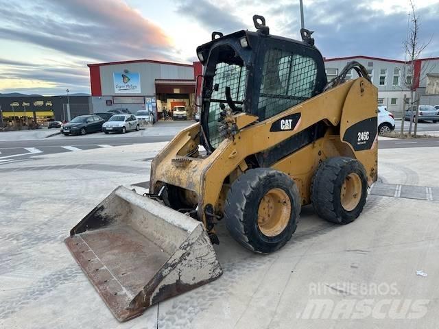 CAT 246 C Skid steer mini nakladalci