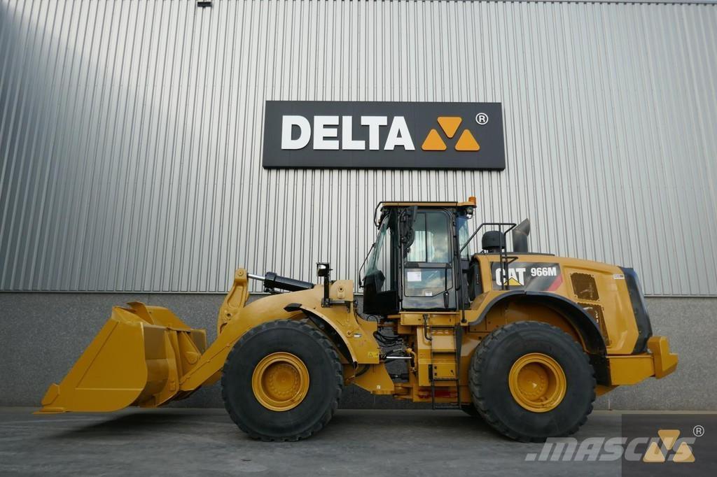 CAT 966M Kolesni nakladalci