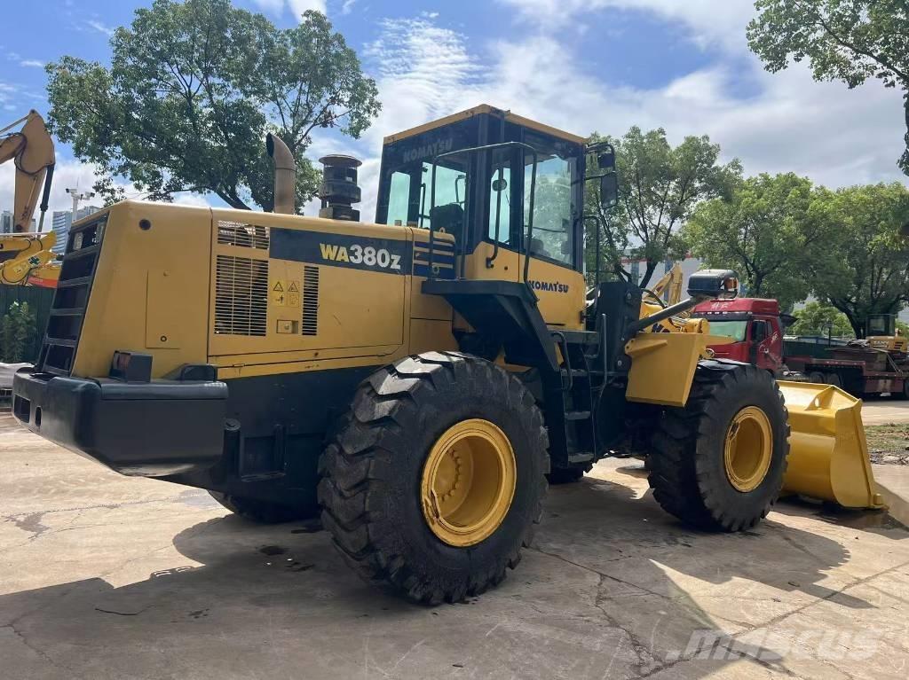 Komatsu WA 380-6 Kolesni nakladalci