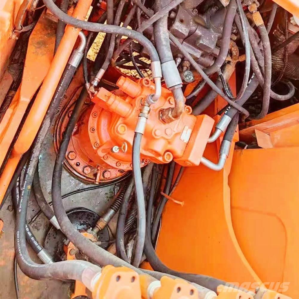 Doosan 225 Bagri goseničarji
