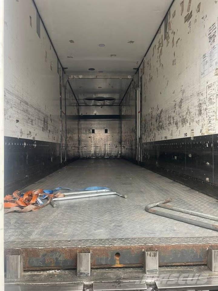 VAK V 4-40 Prikolice hladilniki