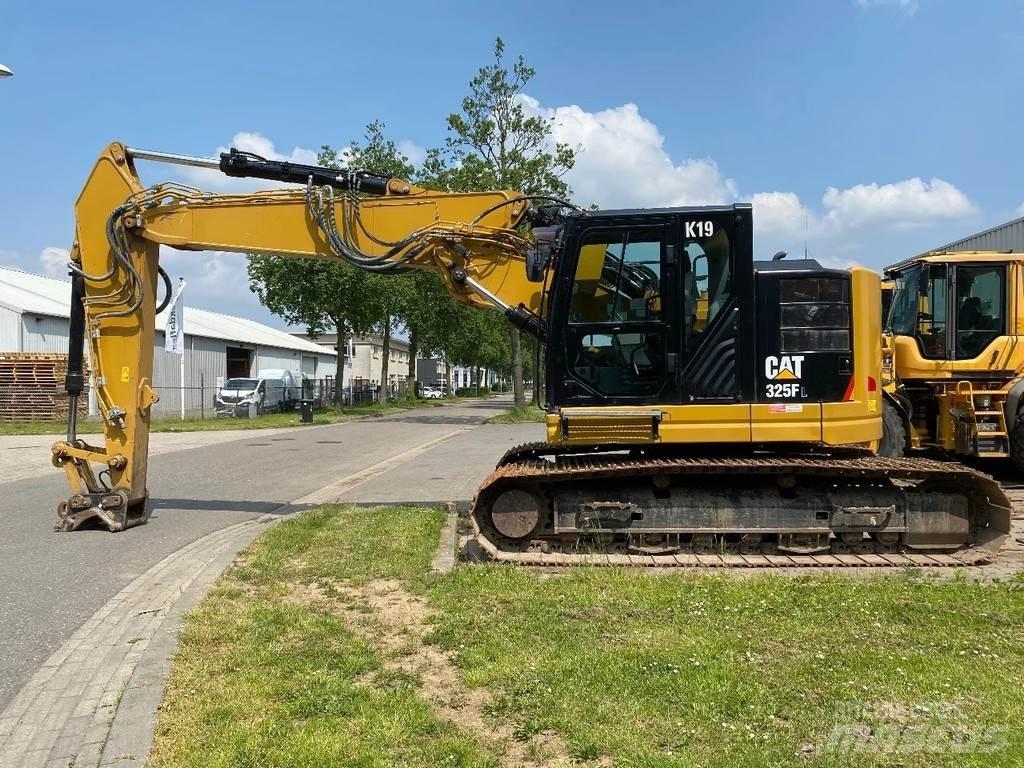 CAT 325F Bagri goseničarji