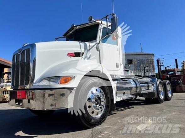 Peterbilt 384 Vlačilci