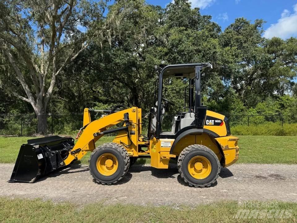 CAT 903 C2 Kolesni nakladalci