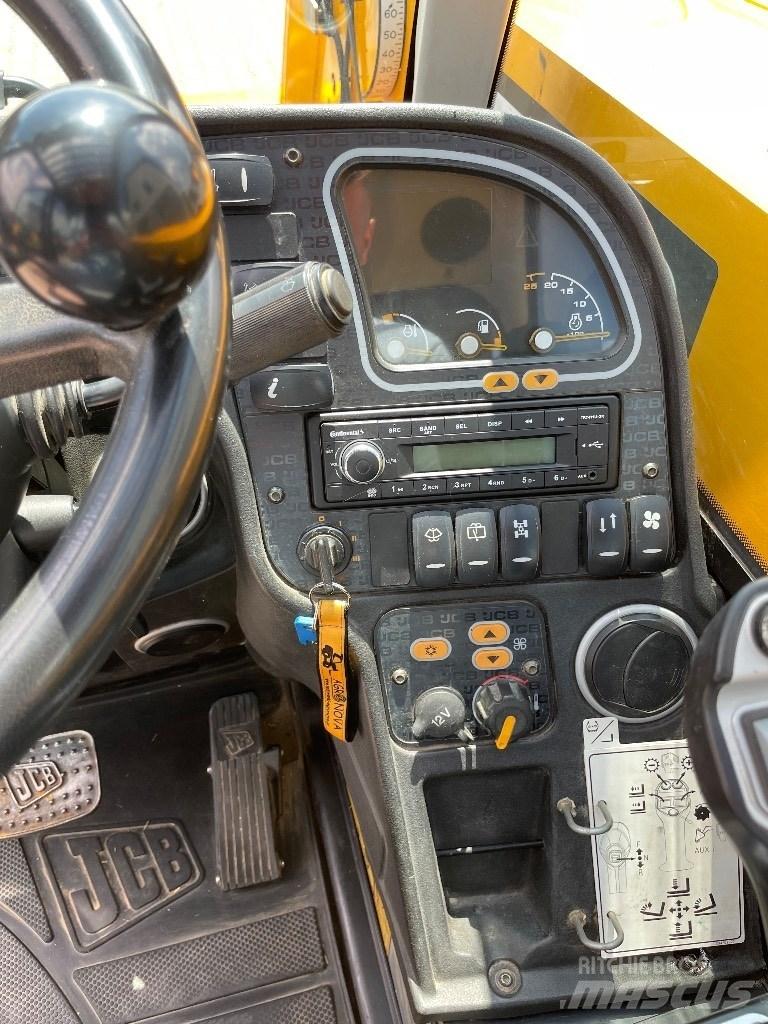 JCB 541-70 Agri Plus Kmetijski teleskopski nakladalci