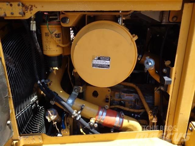 CAT D 6 R II Buldožerji goseničarji